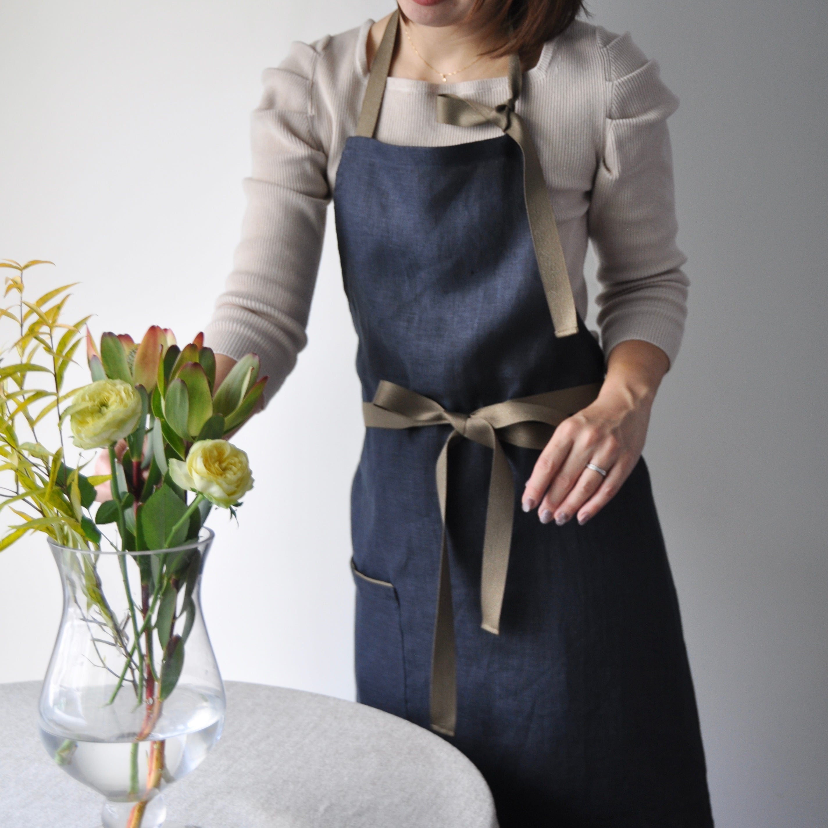 ダニエラグレジス ストライプ エプロン ネイビーボルドー ダニエラグレジス ストライプ エプロン ネイビーボルドー